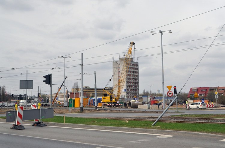 Most w Toruniu widok na budowę.jpg